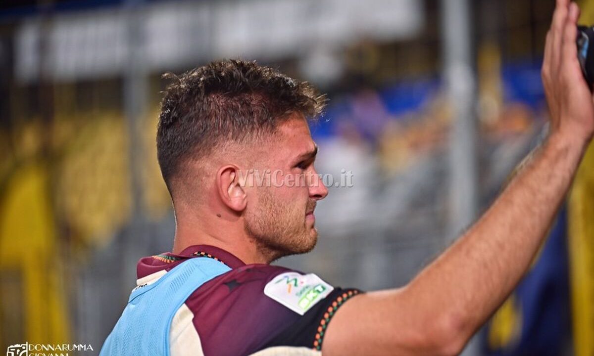 Juve Stabia – Venezia, L’abbraccio infinito: La notte in cui Adorante ha vinto la sua partita più importante