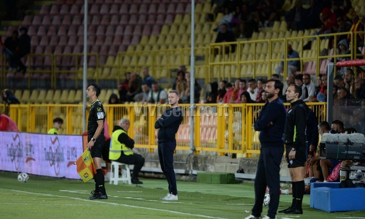 Catanzaro – Juve Stabia, finisce con un 2-2 al cardiopalma: Iemmello risponde a Gabrielloni