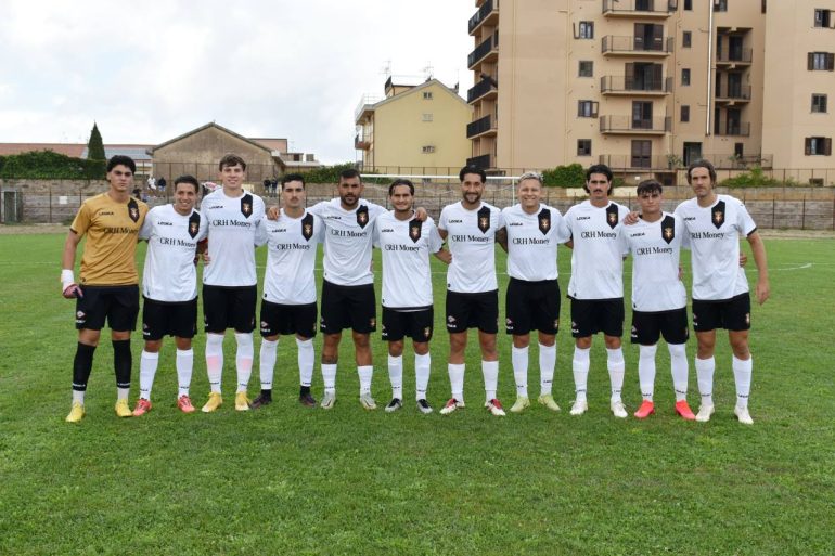 Savoia Calcio, vittoria a Enna per 3-0: è secondo posto in classifica