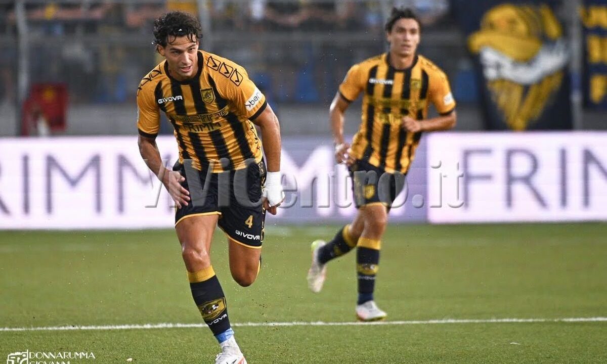 Juve Stabia, Marco Ruggero: Un leader silenzioso e affidabile che è un punto fermo per la difesa delle Vespe