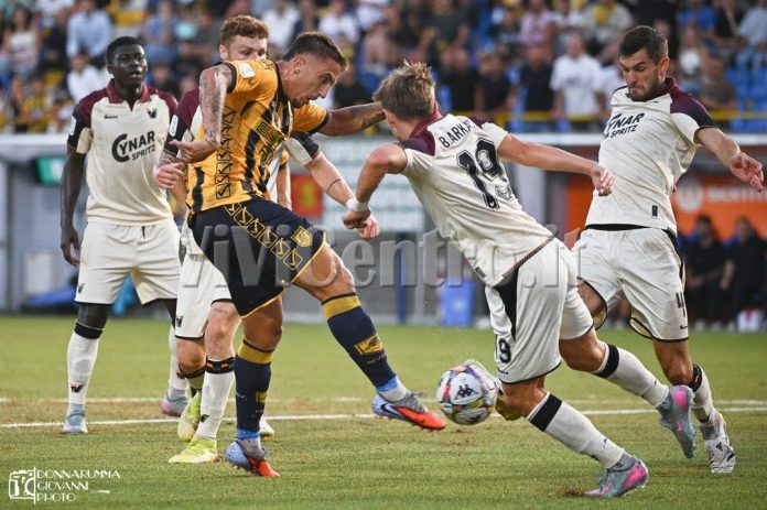 Juve Stabia Venezia Serie BKT 2025-2026 (15) BURNETE