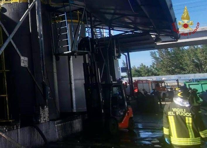 Esplosione a Marcianise, morti tre operai