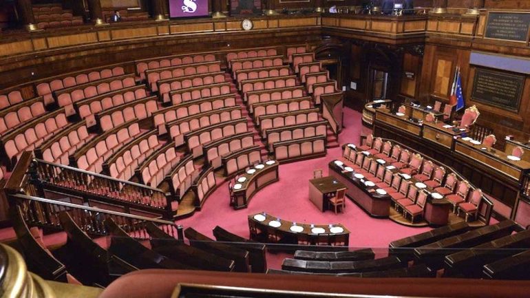 Scontro in Senato sull’Export di Armi: Il Ministro Tajani Richiama l’Opposizione ai Regolamenti UAMA