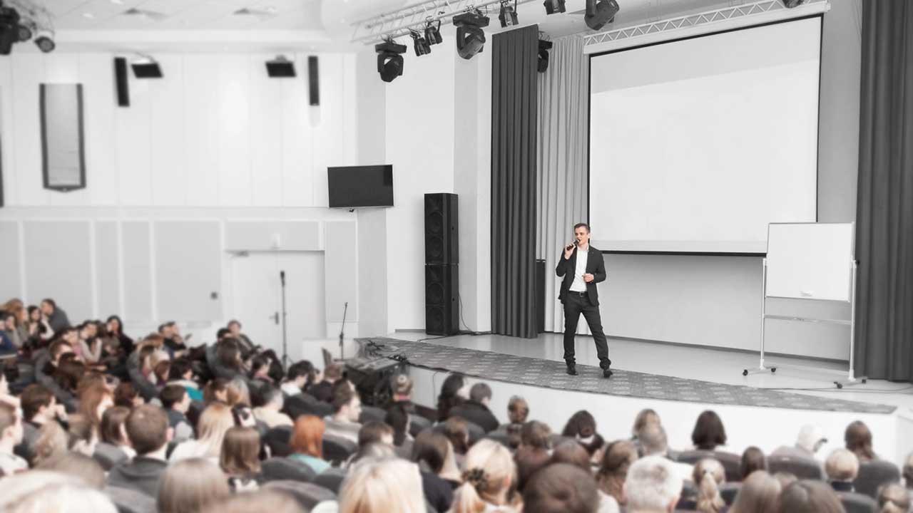 Conferenze Depositphotos_187470984_L