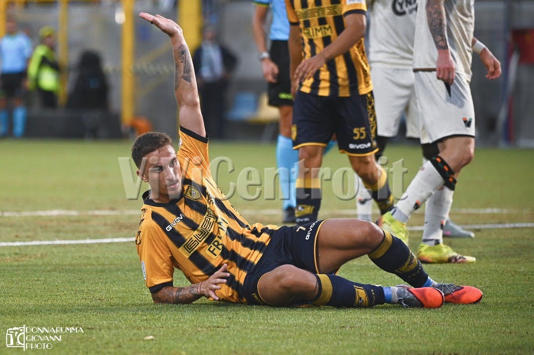 Juve Stabia Venezia Serie BKT 2025-2026 (16) BURNETE
