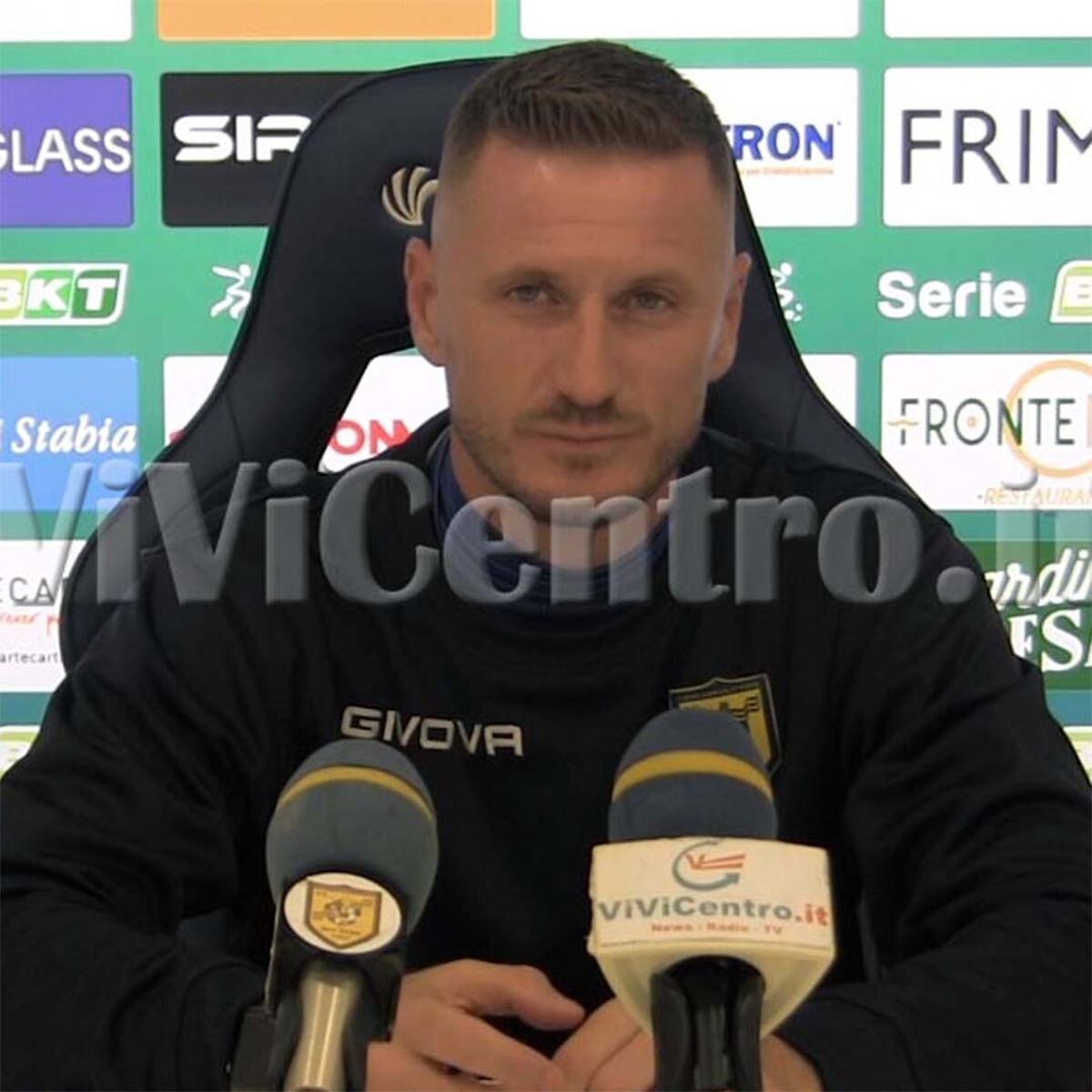 Juve Stabia – Bari, Abate alza la guardia: “La peggiore avversaria possibile. Difendiamo la B con i denti”