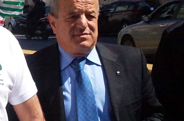 Castellammare, la controffensiva di Di Maio: “Nessun passo indietro, sia il Prefetto a giudicarmi”