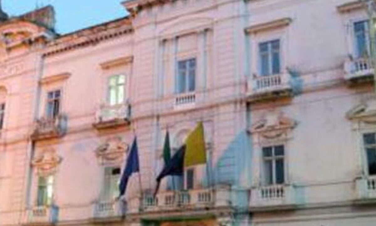 Castellammare, il Governo dispone il commissariamento del Comune: conclusa l’esperienza del sindaco Vicinanza