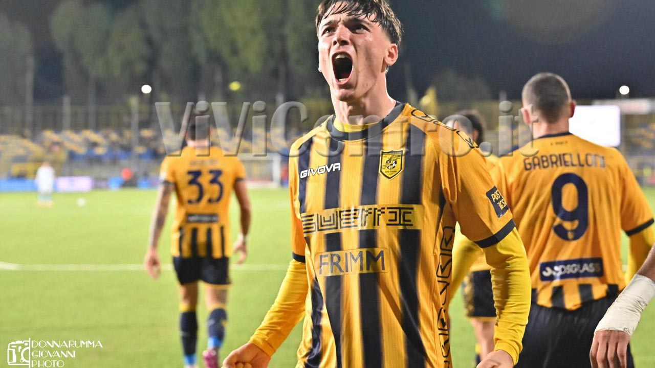 alessio cacciamani gol esultanza Juve Stabia Palermo Pagelle