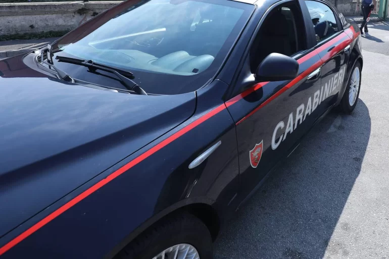 calciatore arrestato dopo aver svaligiato casa del dirigente rivale
