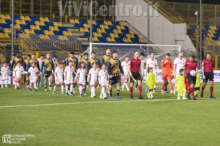 Juve Stabia – Bari (0-0): Le foto dei protagonisti in campo e del pubblico presente