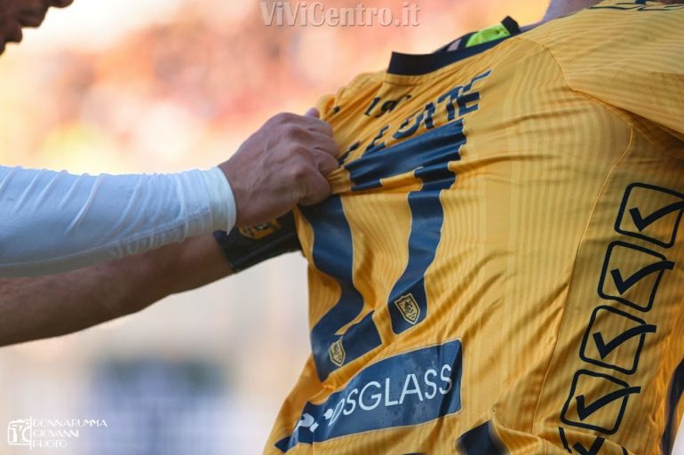 Juve Stabia: Un Dicembre di fuoco per le Vespe di Mister Ignazio Abate