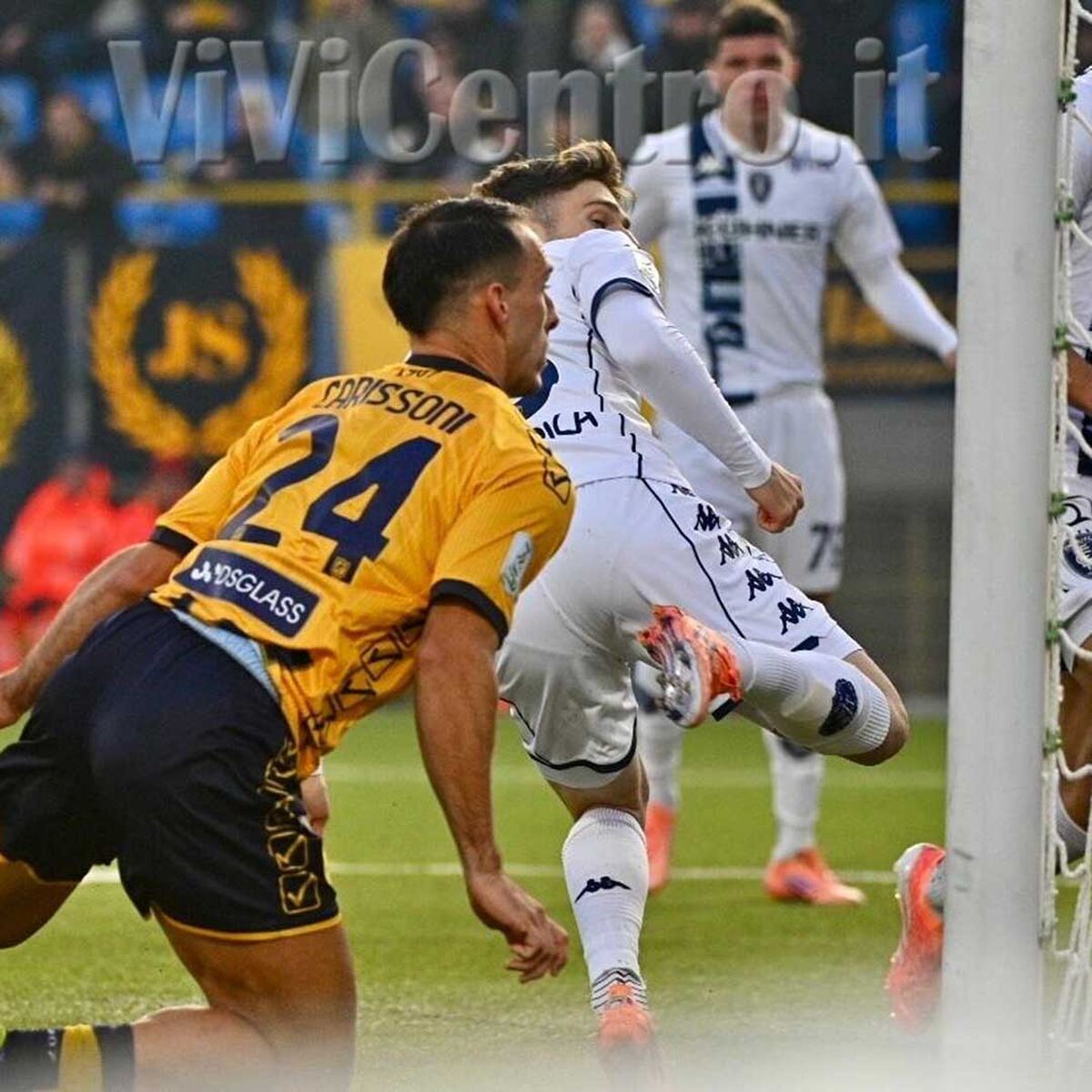 IL MORSO DELLA VESPA. Uno Stabia operaio supera agevolmente l’Empoli. E’ di nuovo aria di Playoff