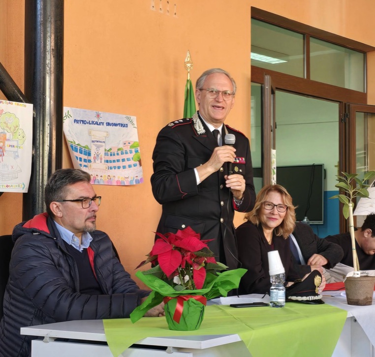 Legalità e Ambiente, un’unica radice: i Carabinieri della Biodiversità incontrano gli studenti