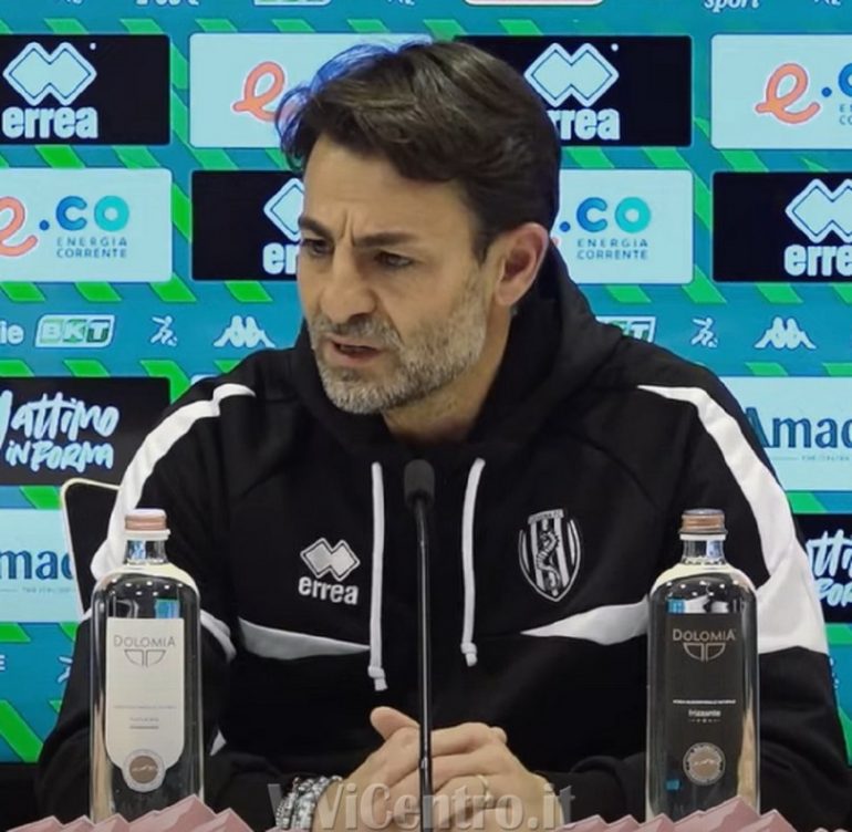 Cesena – Juve Stabia, Vergassola applaude la reazione: “Bravi a non mollare”. Poi la stoccata sull’arbitro