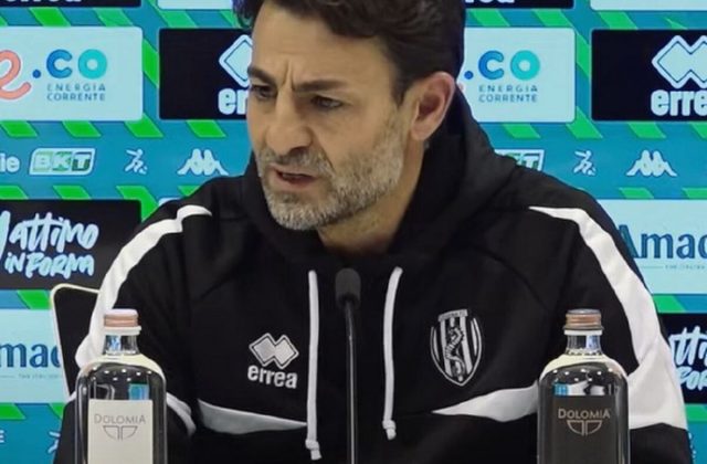Cesena – Juve Stabia, Vergassola applaude la reazione: “Bravi a non mollare”. Poi la stoccata sull’arbitro