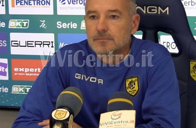Juve Stabia – Virtus Entella (1-0), Beggi: “Vittoria dedicata ai tifosi, preoccupa la condizione di Leo”