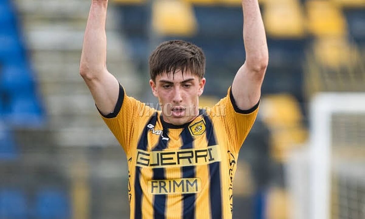 Juve Stabia, si conclude il prestito di Mattia Mannini: il difensore torna alla Roma