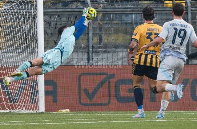 Juve Stabia, cadere all’inferno per poi rialzarsi: la grande lezione di Alessandro Confente al Mapei Stadium