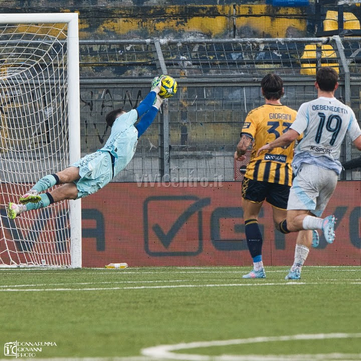 Juve Stabia, cadere all’inferno per poi rialzarsi: la grande lezione di Alessandro Confente al Mapei Stadium
