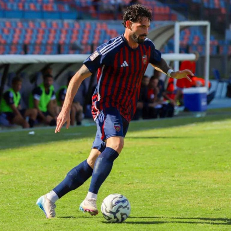 Juve Stabia, una freccia sulla destra per Abate: Blitz di Matteo Lovisa per Manuel Ricciardi del Cosenza