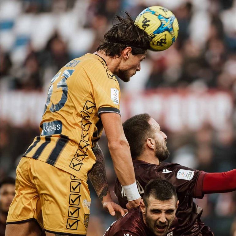 Reggiana – Juve Stabia 1-1: Mosti illude, un’incertezza nega il bottino pieno. Le Pagelle dei gialloblù