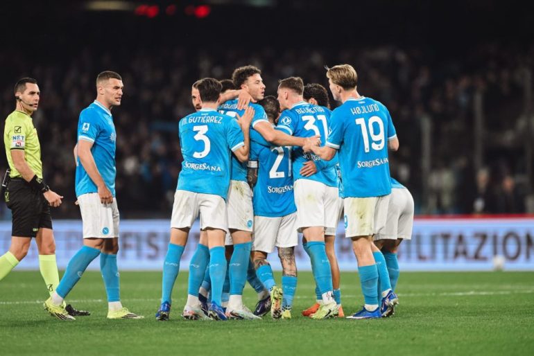 L’AZZURRO PENSIERO. Spina-Alisson rimontano due volte la Roma. Al Maradona è 2-2