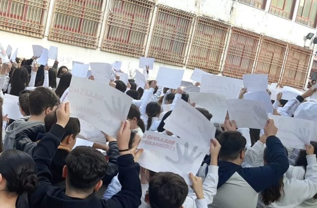 Il flash mob anti-bullismo dell’IC San Marco Bonito Cosenza commuove e lancia un messaggio di speranza