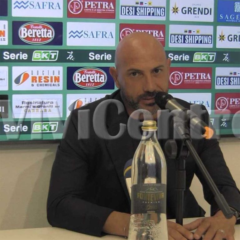 Juve Stabia – Carrarese, Calabro: Al Menti con la bava alla bocca. Abbiamo dimostrato che possiamo giocarcela