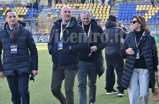 Castellammare esplode di gioia: la Juve Stabia è salva, ora tutti uniti per inseguire il sogno Serie A