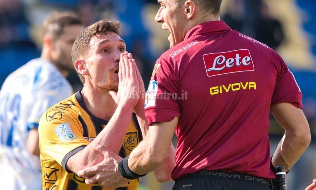 Juve Stabia, non c’è tempo per riflettere e prepararsi, martedì c’è già il Palermo che attende le Vespe