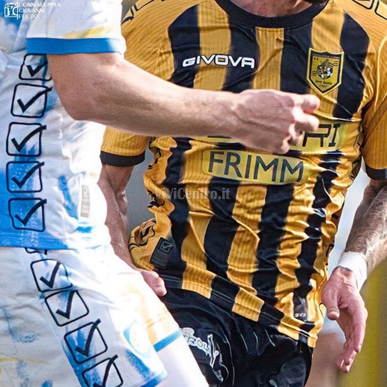 Juve Stabia, ruggito a metà che dura solo un tempo: Mosti illude ma la Carrarese strappa il pari nel finale