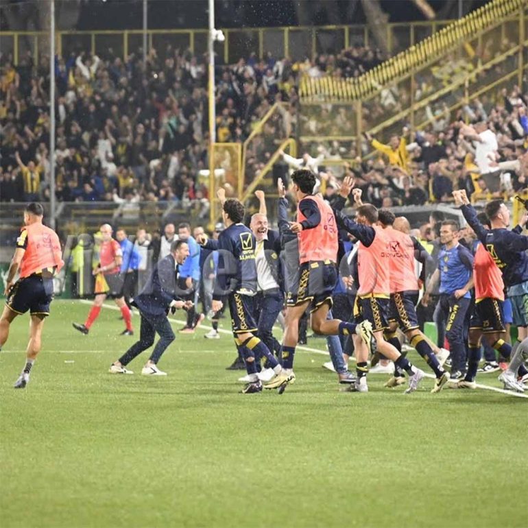 Juve Stabia: E se i sogni decidessero di fidanzarsi con la realtà? Cosa potrebbe accadere a Maggio?