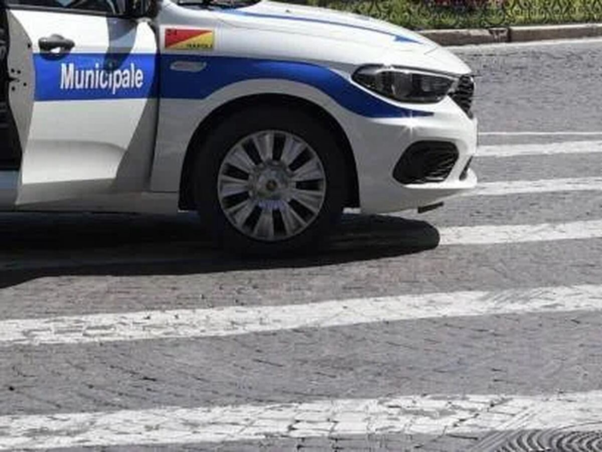 Napoli, investito mentre attraversa la strada: professor Italo Ferraro muore in ospedale