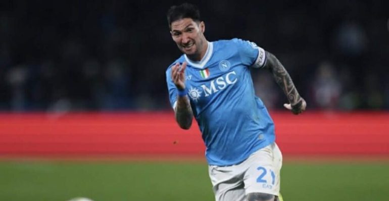 Inizio shock, ma gli “inglesi” mettono ordine: Hojlund e Politano fanno 2-1 col Lecce