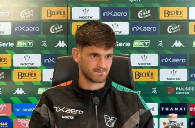 Venezia – Juve Stabia, Adorante: “Noi dobbiamo continuare così. Alle Vespe auguro di conquistare i playoff”