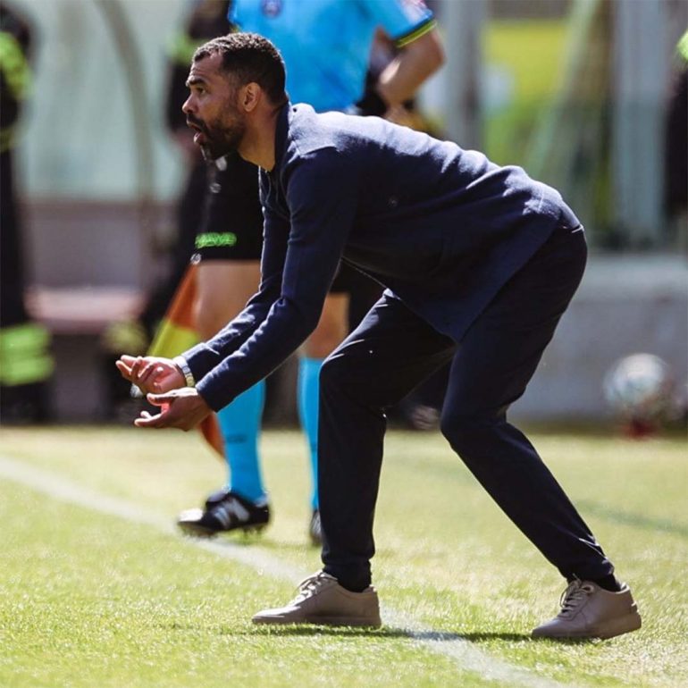 Fascino British al Romeo Menti: La Juve Stabia di Abate Sfida il Cesena di Ashley Cole