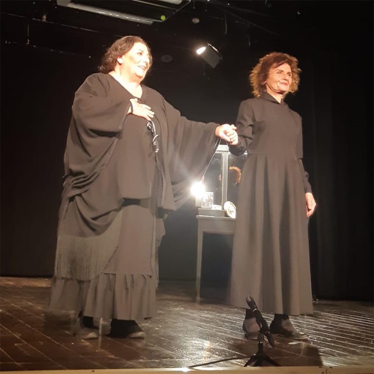 Teatro Karol Castellammare di Stabia: Grande emozione per “Cortile di Donna” interpretato da Antonella Morea