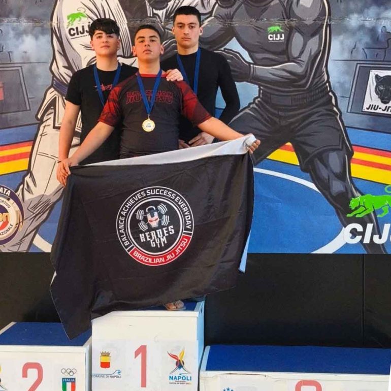 Heroe’s Gym Castellammare: Un Trionfo di Cuore e Muscoli al Palasport di Fuorigrotta