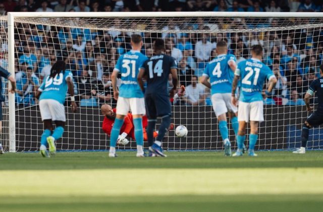 L’AZZURRO PENSIERO. Disastro al Maradona: un Napoli senza anima si arrende alla Lazio 0-2