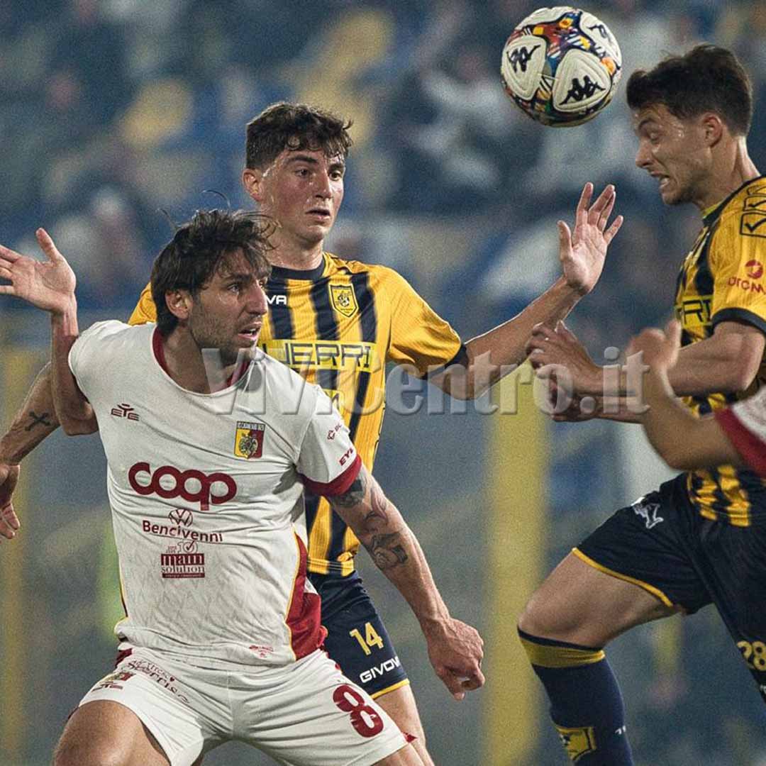 Juve Stabia Catanzaro Approfondimento Dalle Mura Torrasi