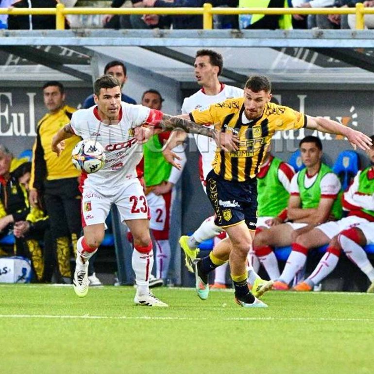 Juve Stabia, l’enigma Gabrielloni: il lavoro sporco non basta? La missione di Abate per aiutarlo a ritrovarsi