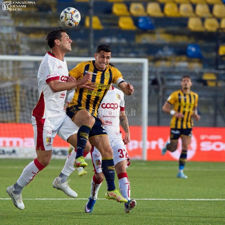 Juve Stabia – Catanzaro (1-1): Le foto dei protagonisti e del pubblico presente al Menti