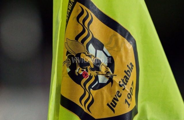 Potenza – Juve Stabia a porte chiuse: ancora una volta a pagare sono i tifosi corretti e passionali