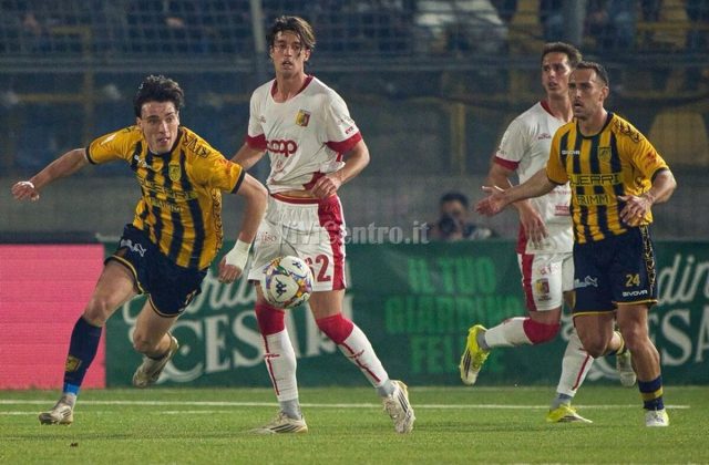 Juve Stabia, anche contro il Catanzaro si vede in campo l’orgoglio gialloblù