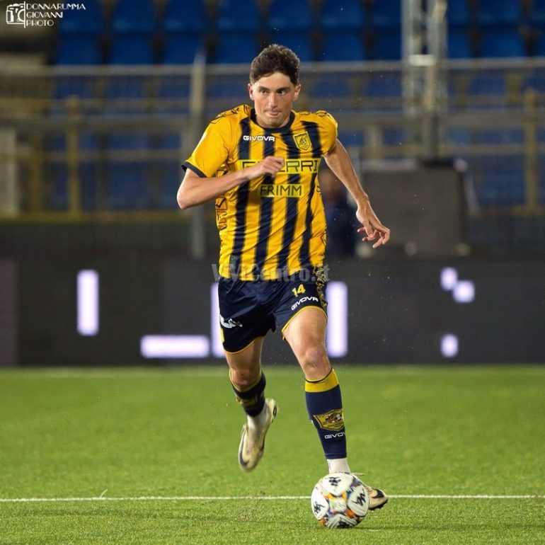 Juve Stabia, il muro difensivo porta anche il nome di Christian Dalle Mura: A Pescara la “lectio magistralis”