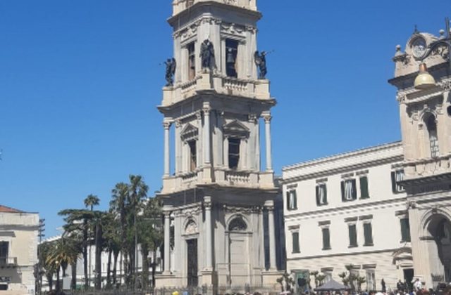 Marcia della Pace. Migliaia di Studenti in piazza: Costruzione di un mondo senza guerre a tutela della vita