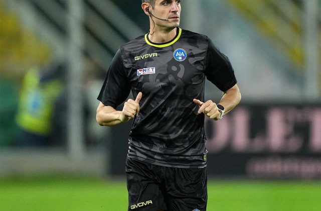 Juve Stabia – Cesena sarà diretta dal Mario Perri della sezione di Roma 1. La scheda completa dell’arbitro
