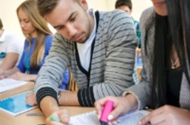 Dispersione scolastica, traguardo storico in Campania: il ruolo decisivo del sistema IeFP