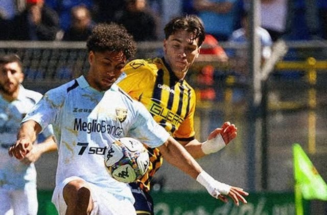 IL MORSO DELLA VESPA. Lo Stabia scrive di nuovo la storia. KO indolore e Playoff matematici